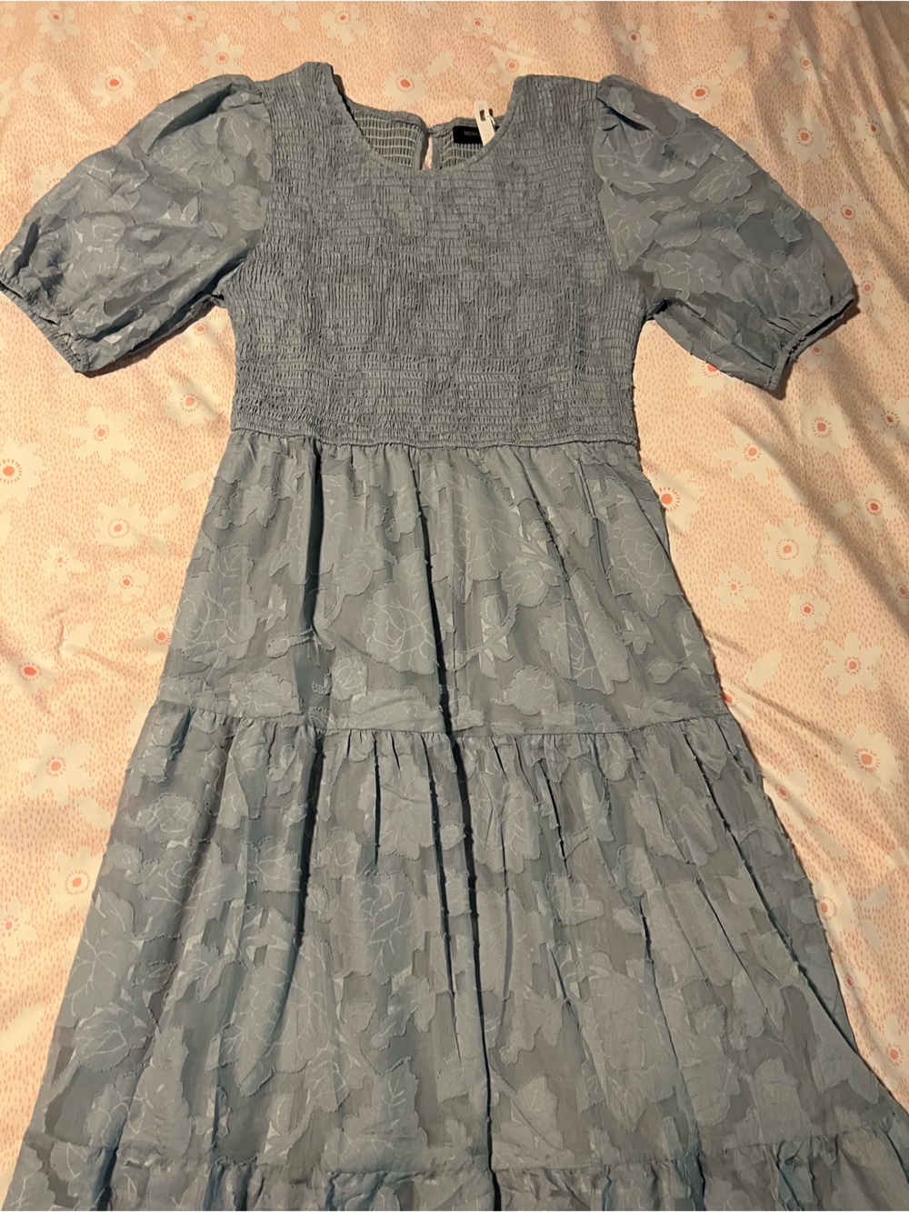 NWT MEROKEETY Lt Blue Floral Textured Tiered Midi Dress Short Sleeve Smocked LG - Picture 5 of 12